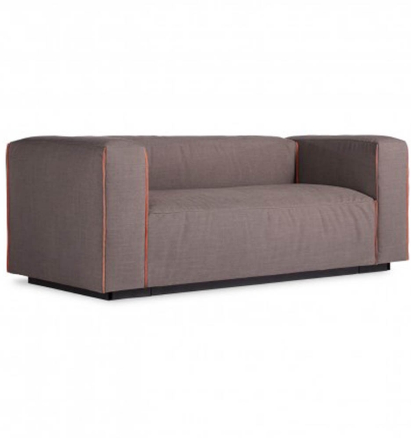 простой диван Клеон