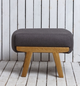 Пуфик в скандинавском стиле