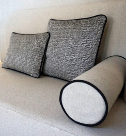 Декоративные подушки и валик