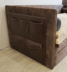 Карманы на подлокотниках